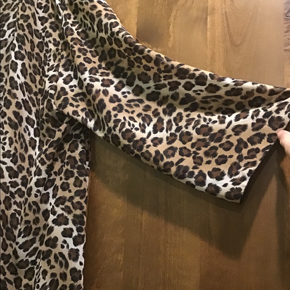 Leopard Duster - Picture 2 of 3